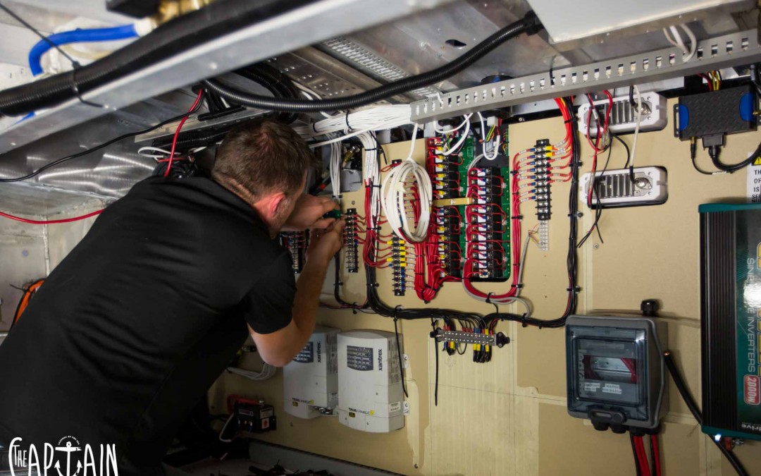 7 WAYS YOUR ELECTRONIC FIT-UP IS KILLING YOUR BOAT